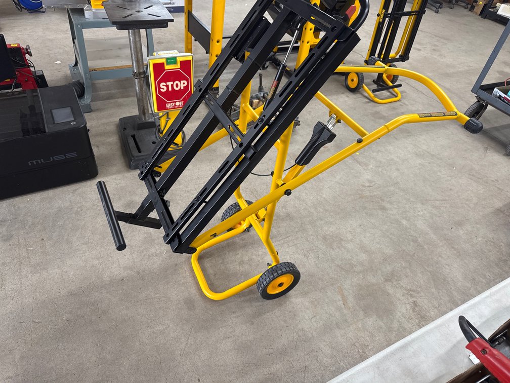 DeWalt DWX726 Rolling Miter Saw Stand