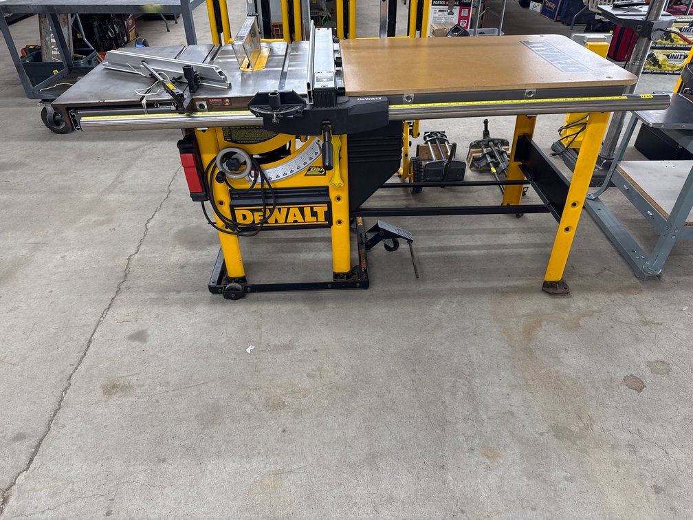 DeWalt DW746 10" Table Saw