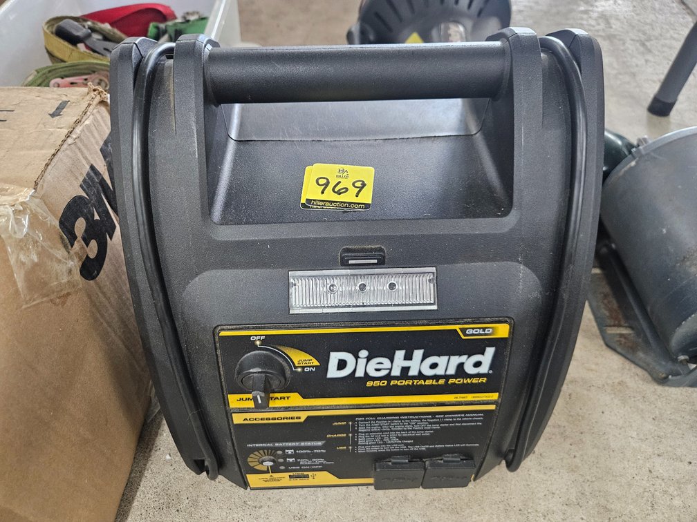 Diehard Gold 950 Portable Power