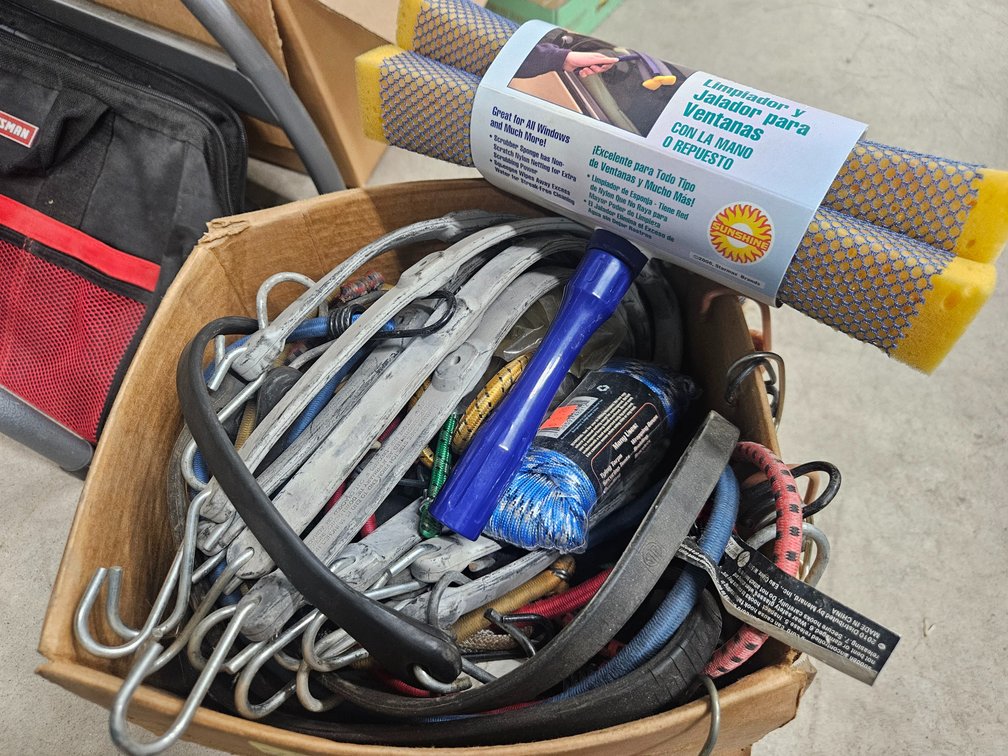 Assorted Bungee Cords, Rope & Cable