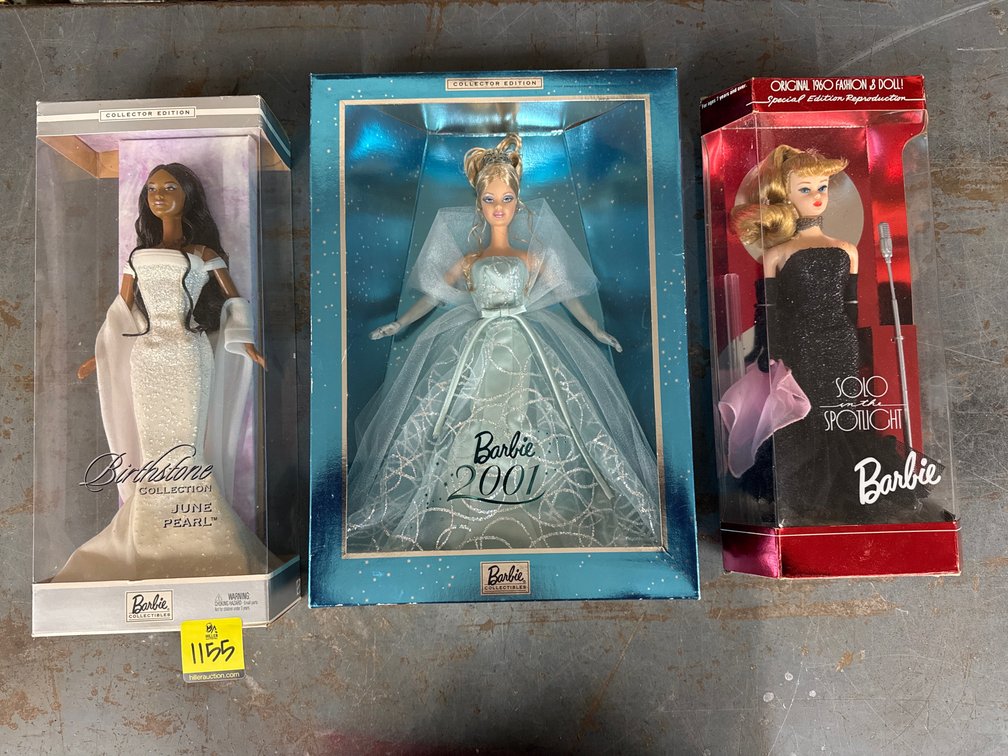 60's Fashion, Birthstone, 2001 Barbies