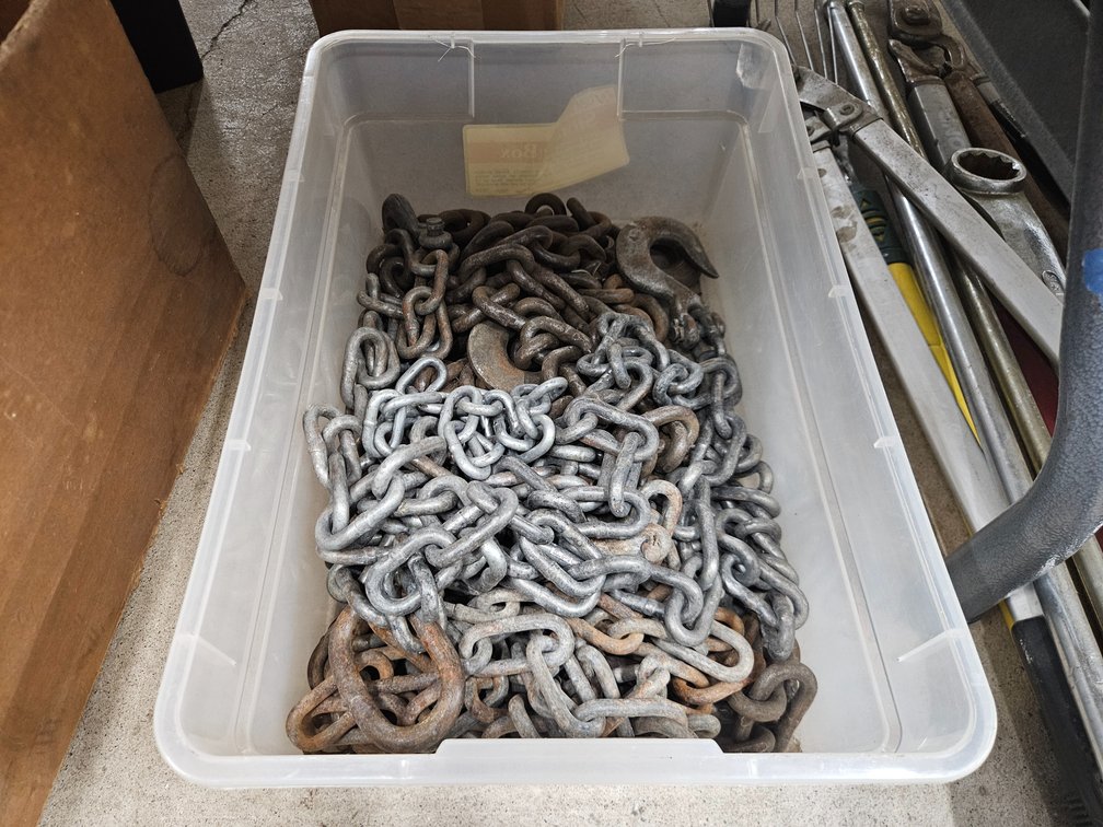 Chain W/ Hooks