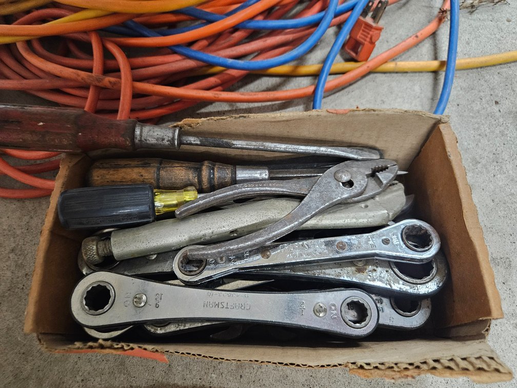 Craftsman Ratcheting Wrenches, Screwdrivers & Plyers