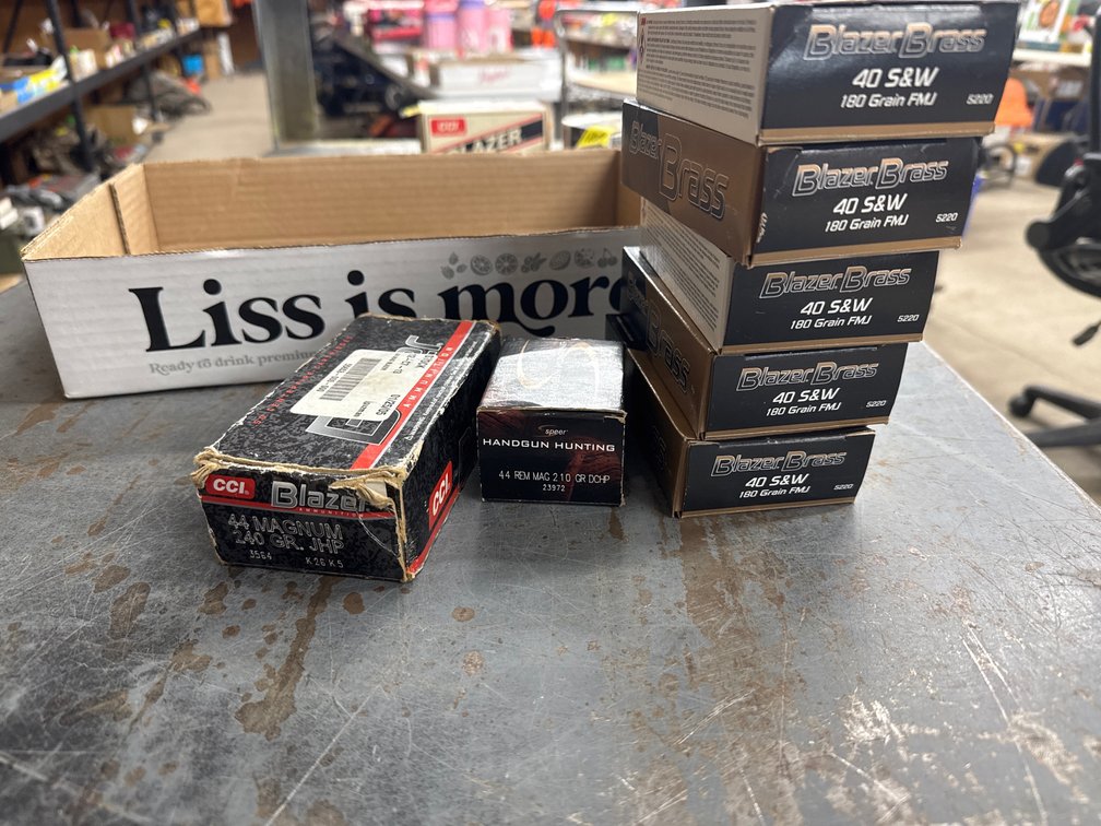 .40 S & W-5 Boxes Blazer