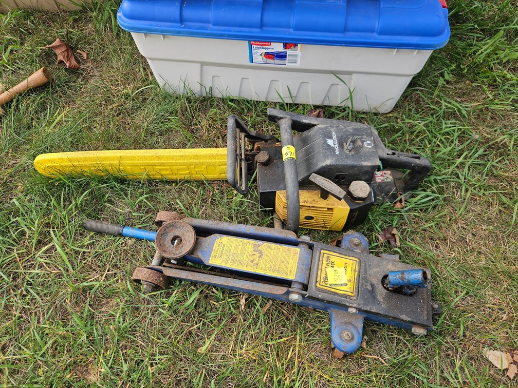 McCulloch Chainsaw, Floor Jack