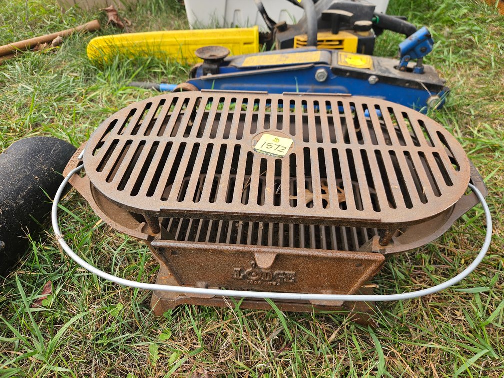 Lodge Cast Iron Outdoor Grill