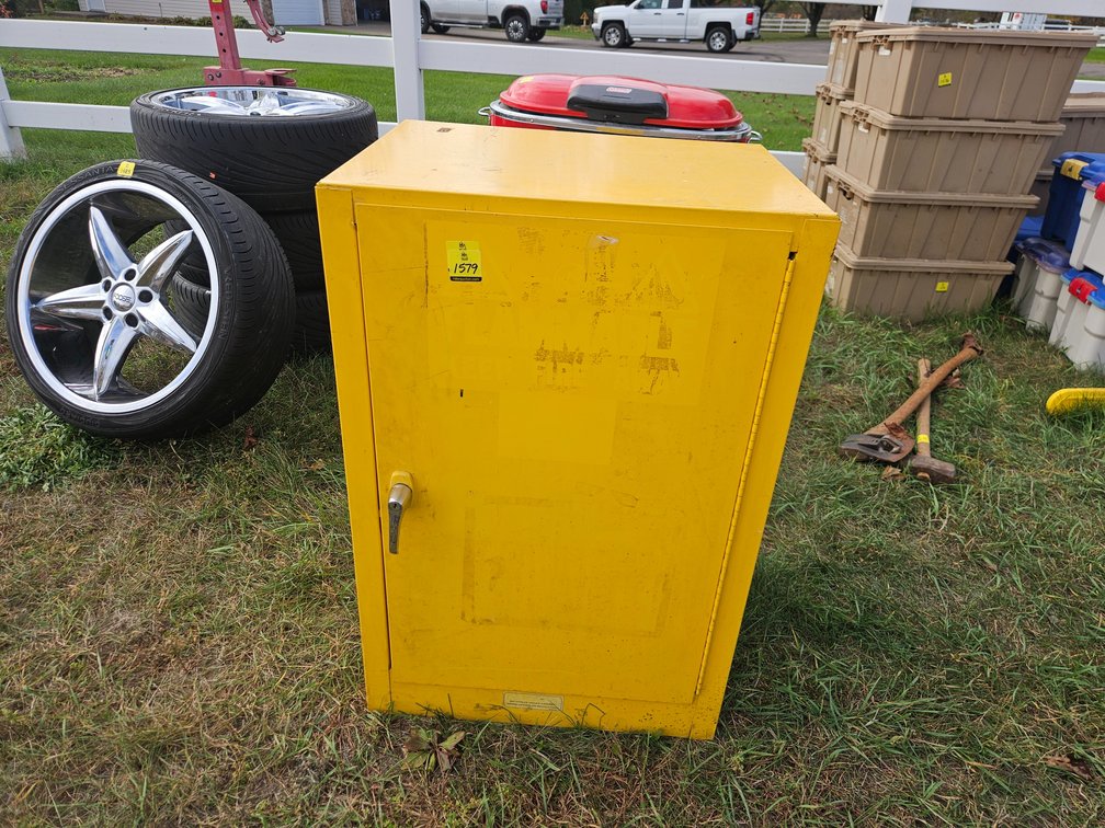 Flammable Liquid Storage Cabinet