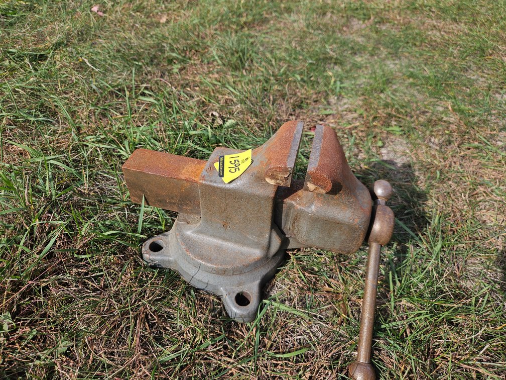 Reed Table Vise
