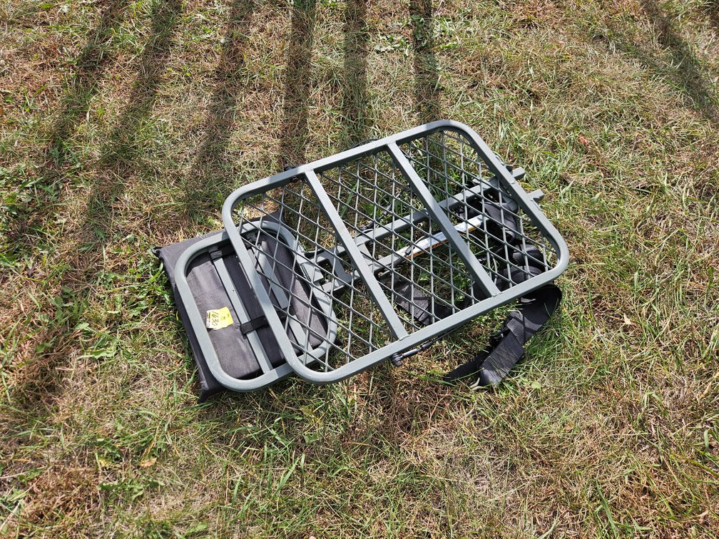 Grizzley Hanging tree stand