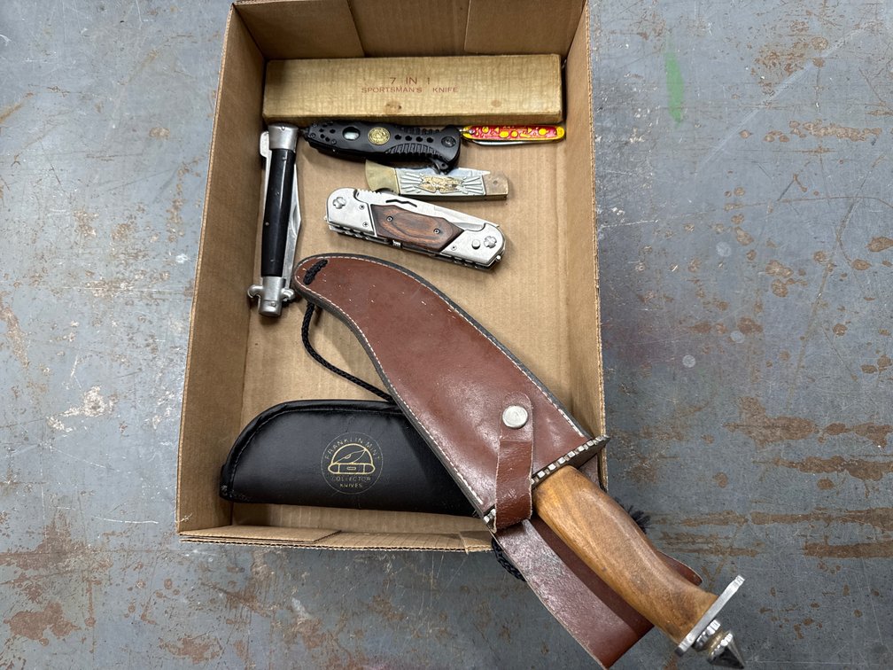 Assorted Knives