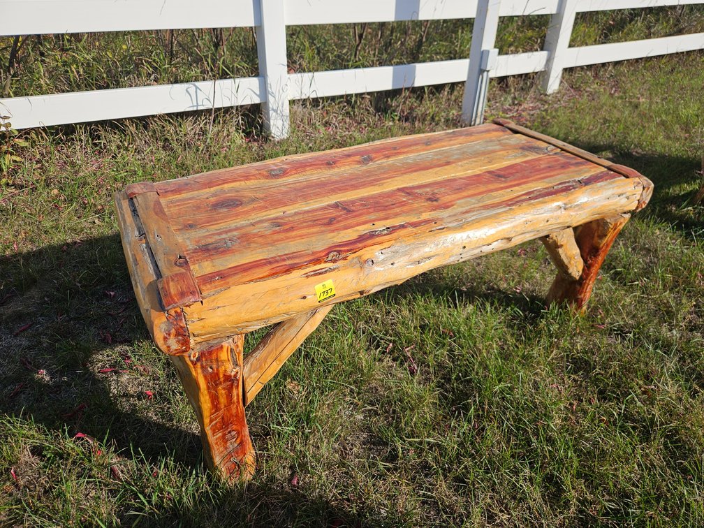 Log Bench/Table