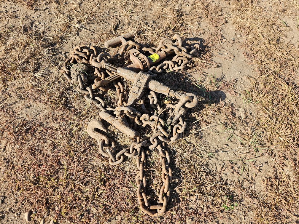 2 Ratcheting Chain Binders
