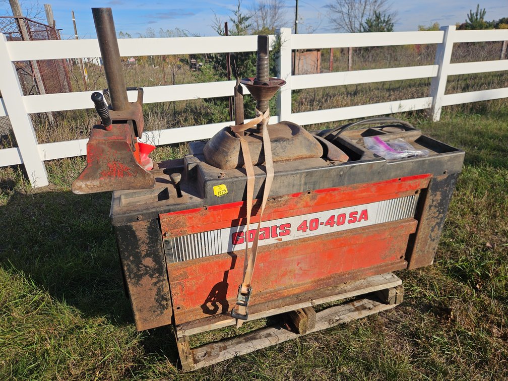 Coats Tire Machine