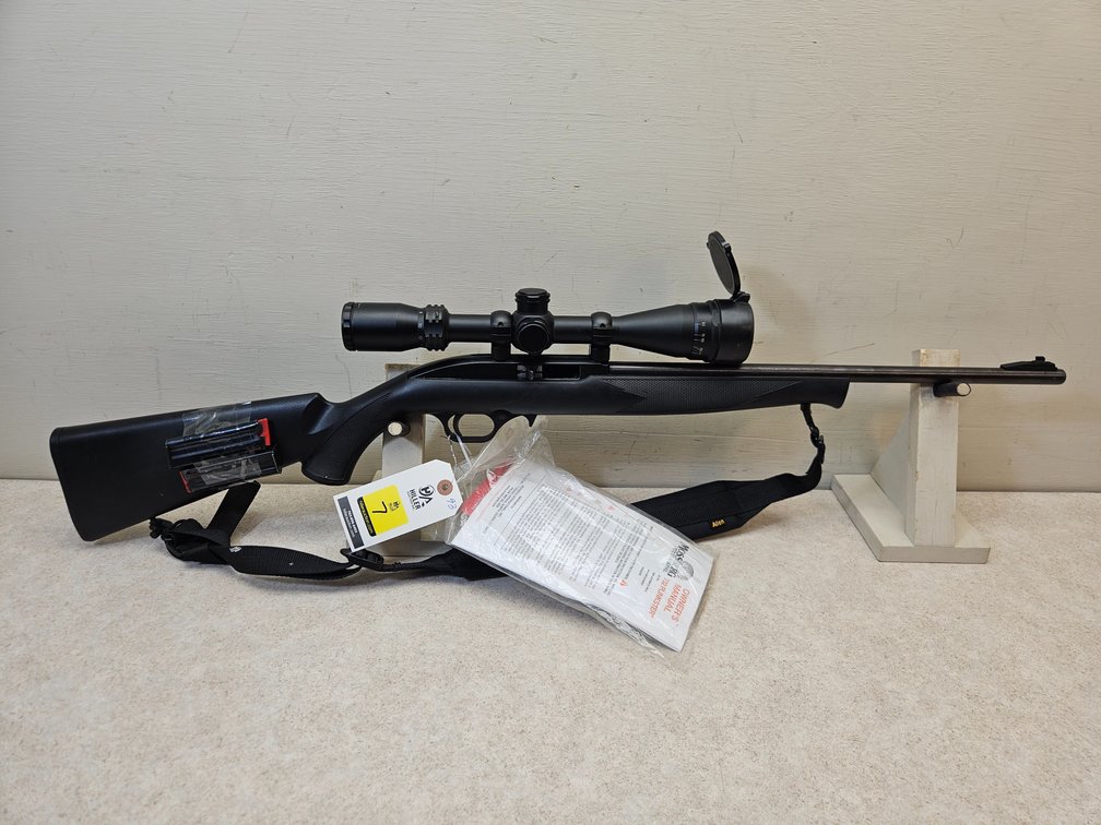 Mossberg 702 Plinkster SN# ELJ3527687 .22LR