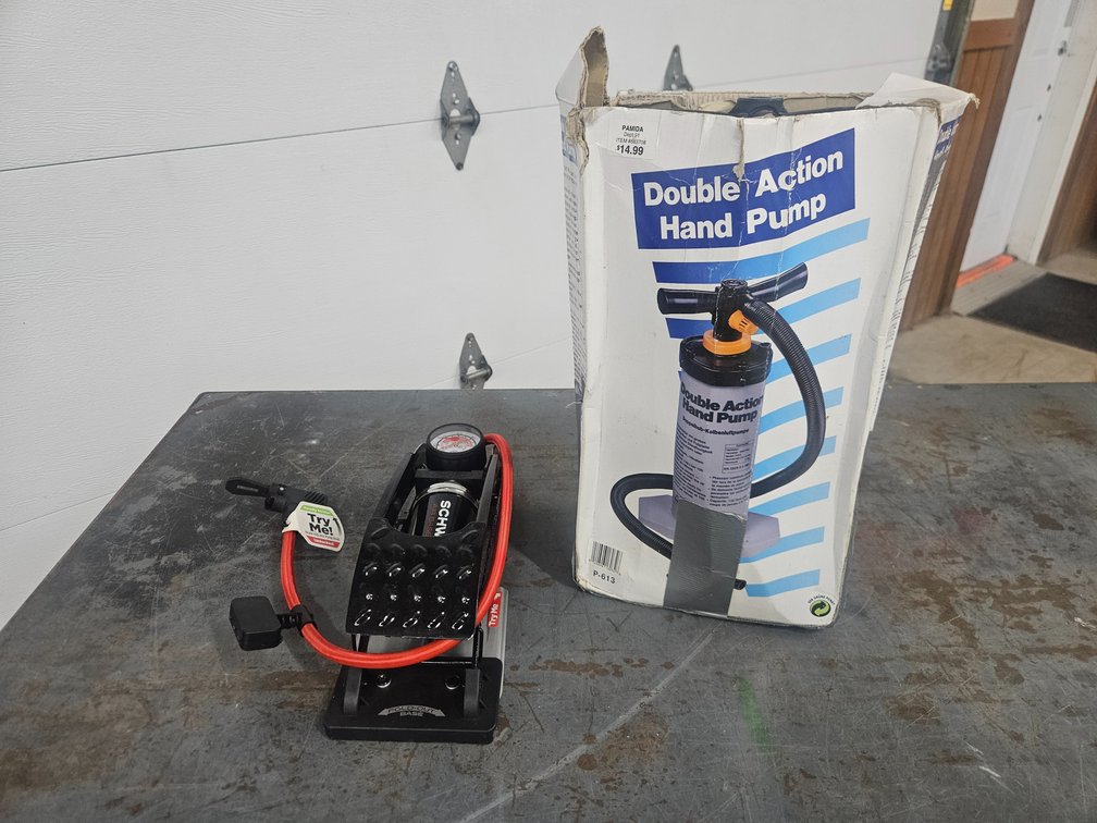Hand and foot pump