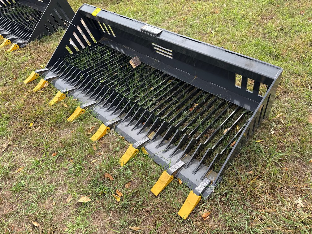 Skid Loader 78" rock bucket