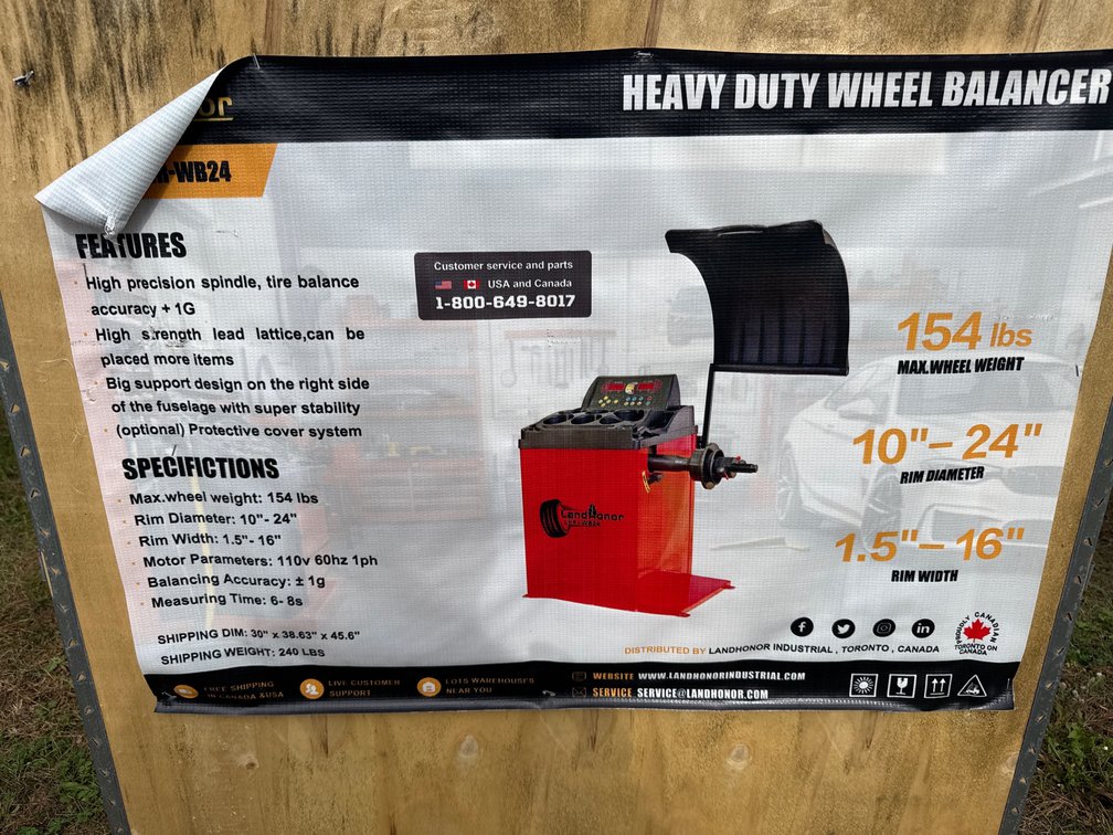 Heavy duty wheel balancer
