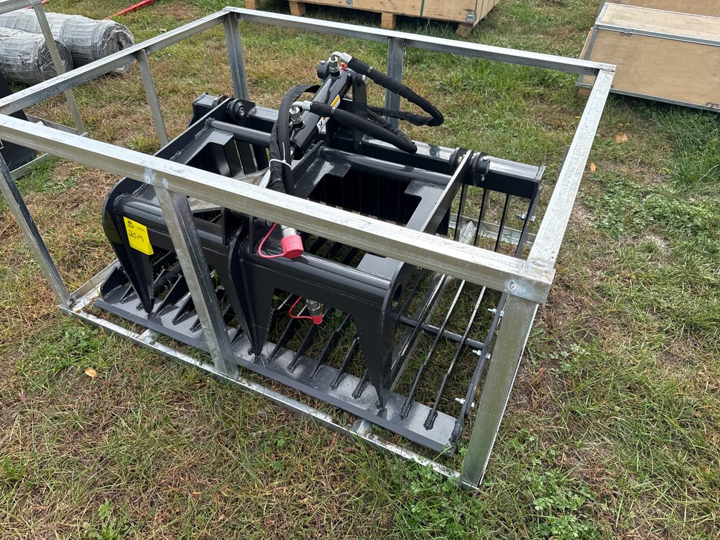 44" rock grapple for mini skid