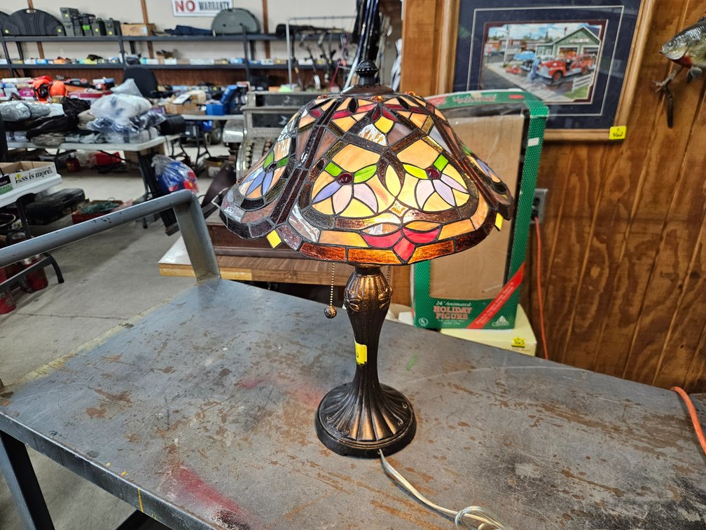 Stained glass lamp