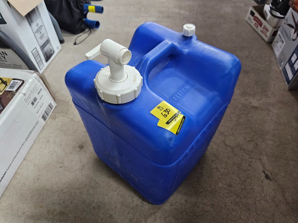 Aquatainer