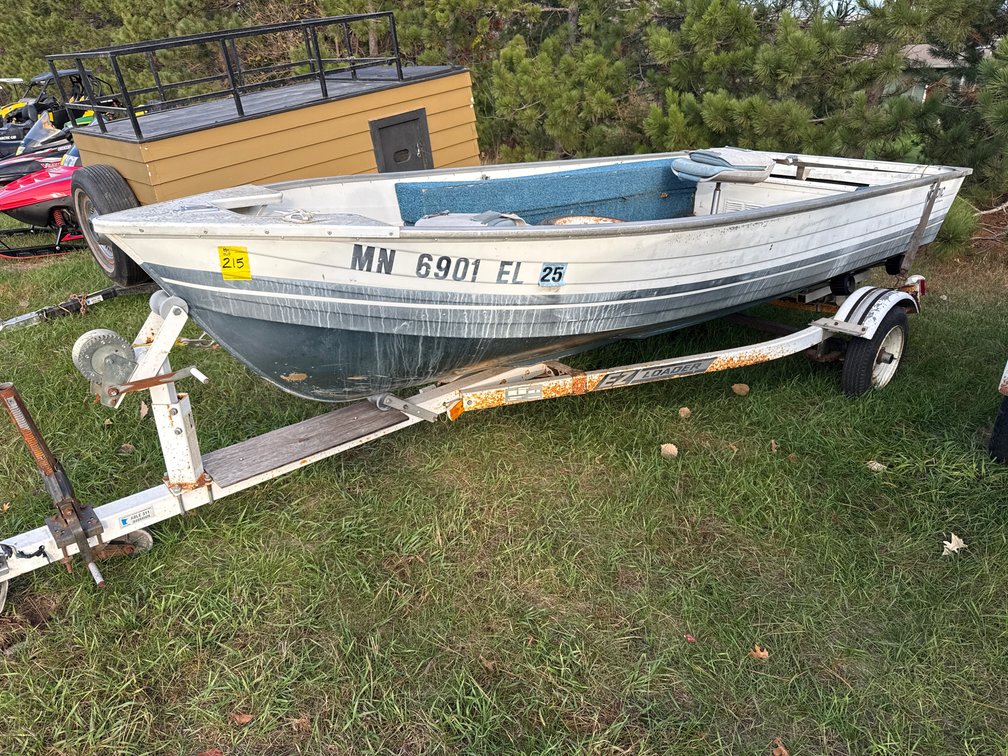 1982 Crestliner Nordic, 1982 EZ Loader Trailer Hull#N0R01820M82H
