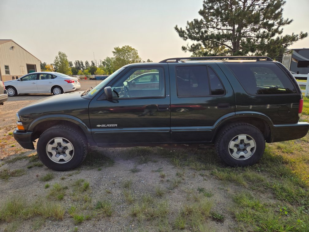 2003 Chevy S-10 Blazer Vin-1GNDT13X93K136683