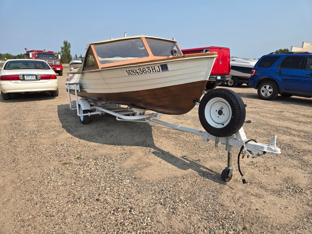 1958 Cruiser Vin-B9B118258 with homemade trailer