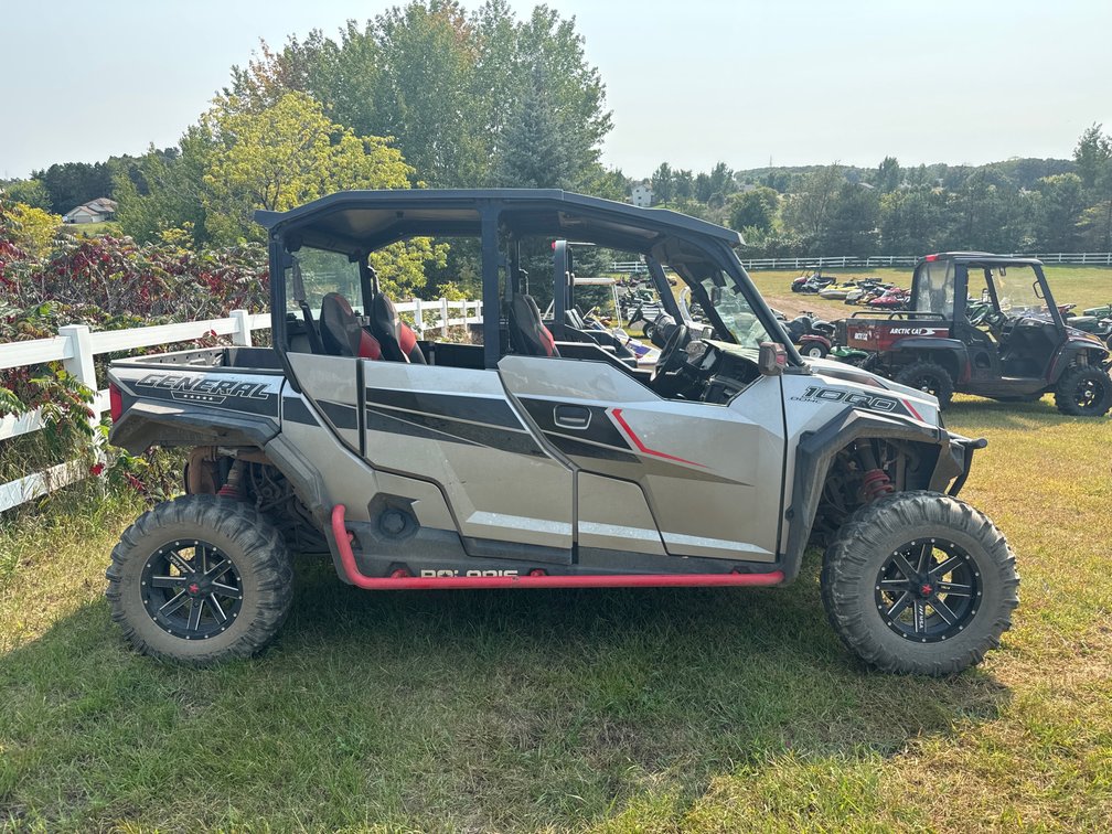 2017 Polaris General 4 Premium Vin-3NSRHE996HH014600