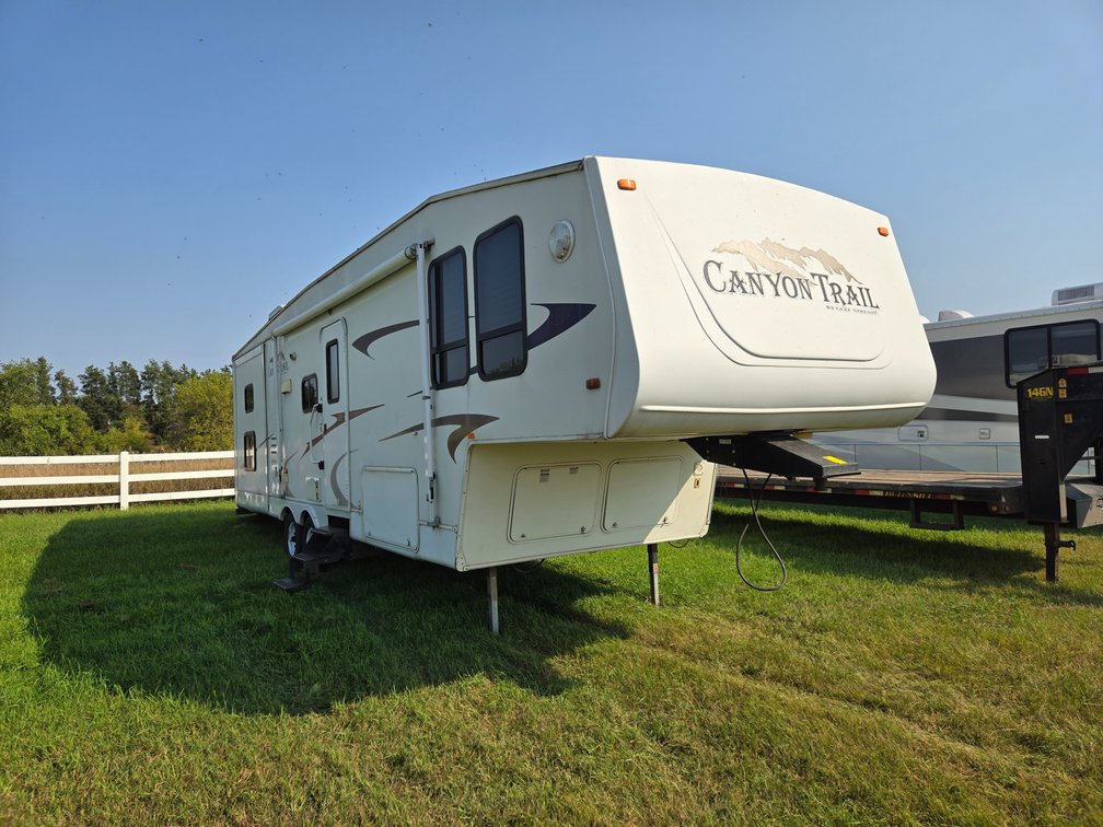 2007 Gulf Stream Canyon 5th wheel camper Vin-1NL1YFP2971070604