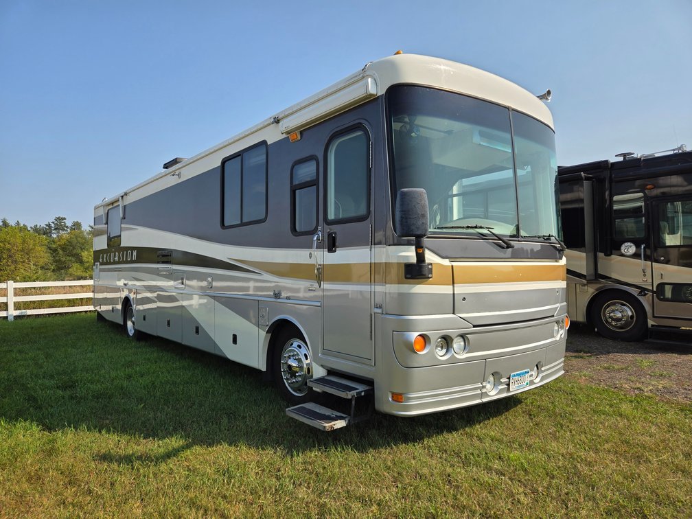 2002 Freightliner Fleetwood Vin-4UZAAHAK32CK93731