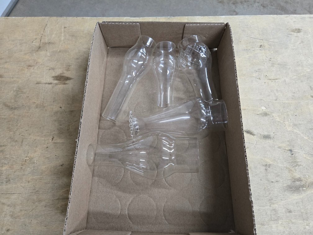 5 Glass chimneys