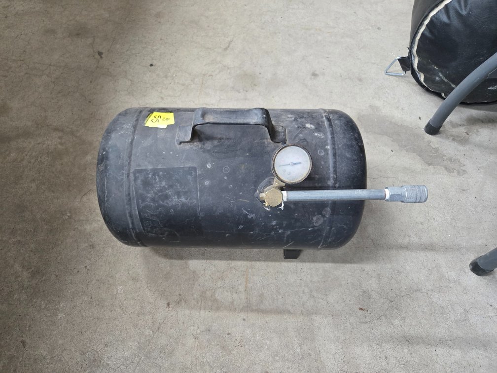 Air tank