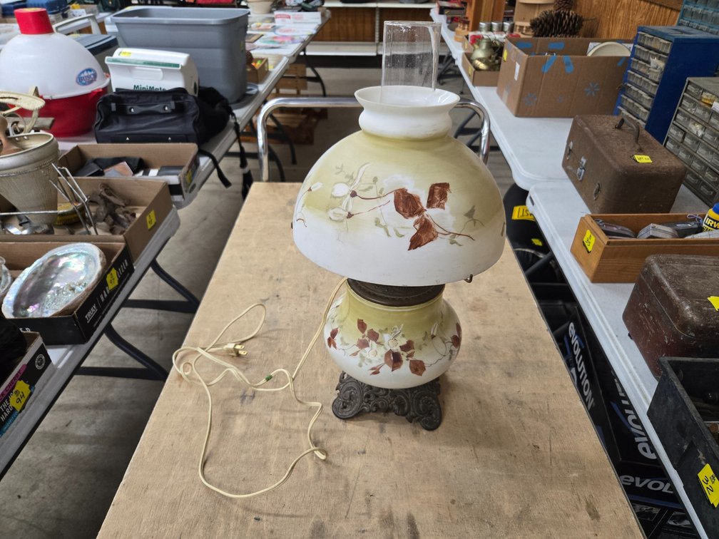 Oil lamp converted to electric table lamp
