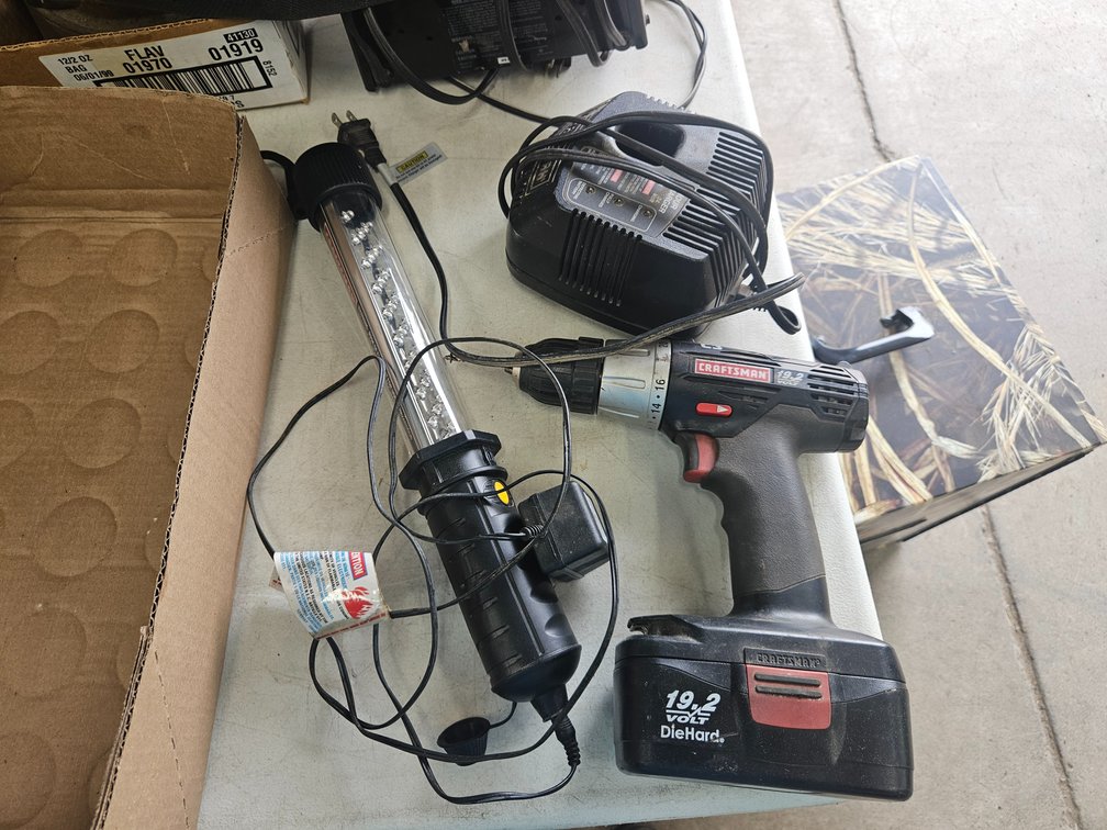 Craftsman 19.2 volt drill with battery and charger, Craftsman flashlight and charger