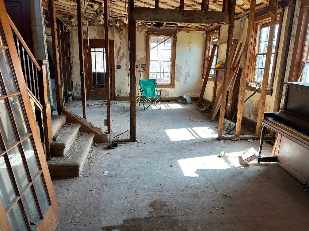 Image for Live Onsite Real Estate Auction with Online Bidding