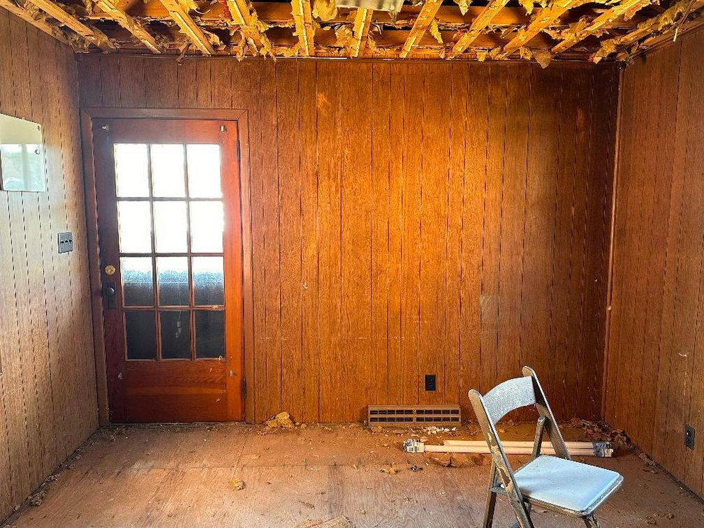 Image for Live Onsite Real Estate Auction with Online Bidding