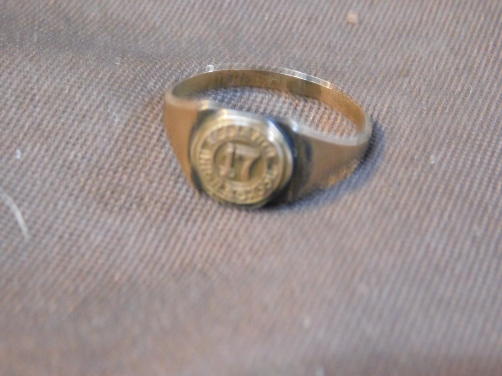 10K Gold Rind Size 11 1/2, Weight 4.6 Grams