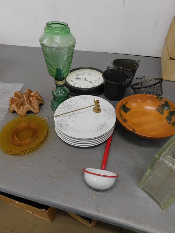 Lot of Assorted Household Items