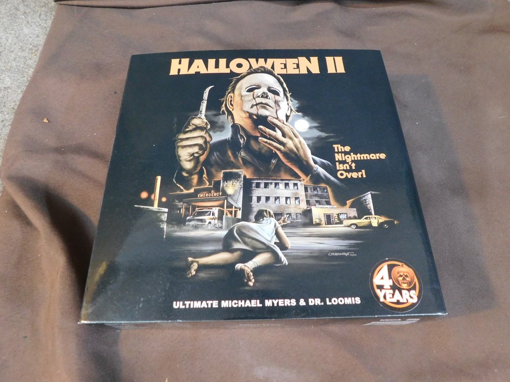 Halloween II Ultimate Michael Myers & Dr. Loomis Action Figures, New in Package
