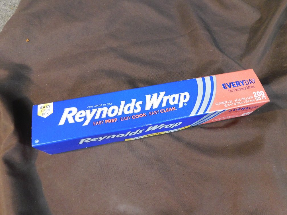Reynold's Wrap 200 Sq Foot, New