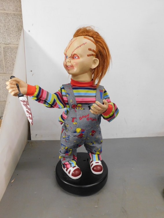"Roaming Chucky" Animatronic Doll 31" T