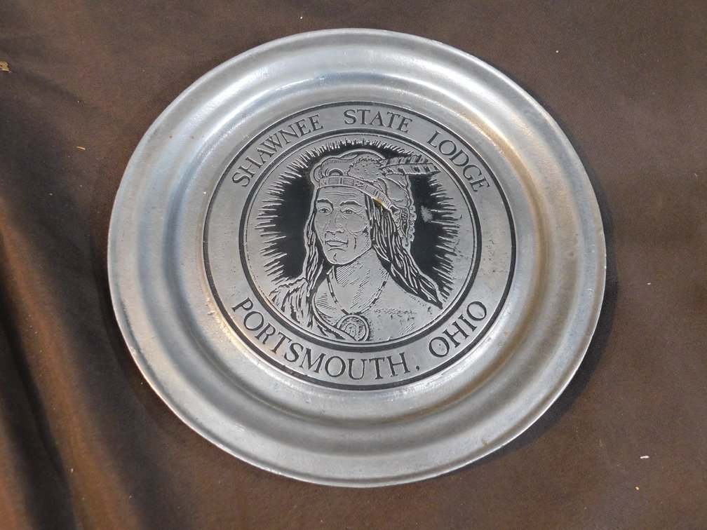 Collectible Shawnee State Lodge Portsmouth, Ohio Collector Plate 11"