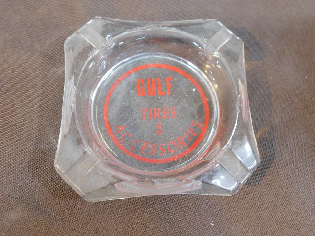 Collectible Gulf Tires & Accessories Ashtray