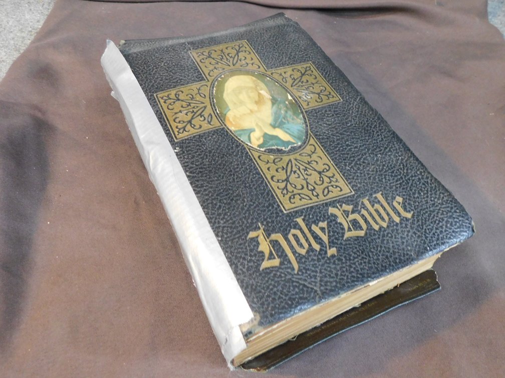 1964 Holy Bible