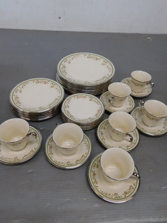 Lenox "Fresh Meadow" Dishes 35 Pcs