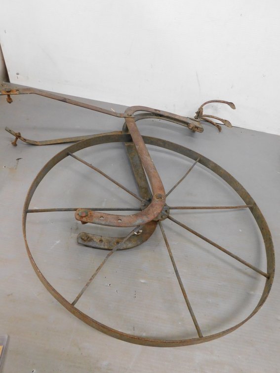 Vintage Push Plow, Needs handle