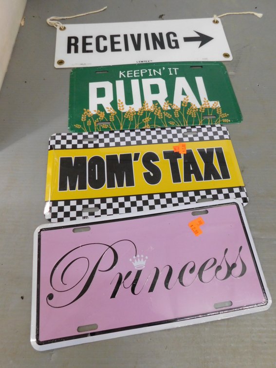 Assorted Novelty License Plates