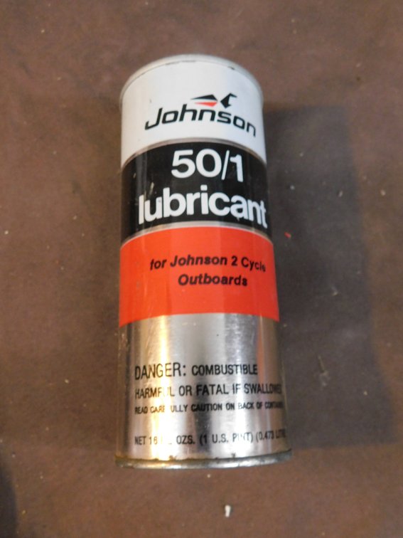 Johnson 50/1 Lubricant 16 fl Ox Can