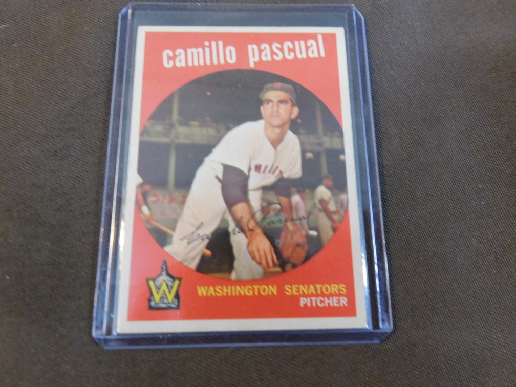 1959 Camillo Pascual Card #413 by Topps