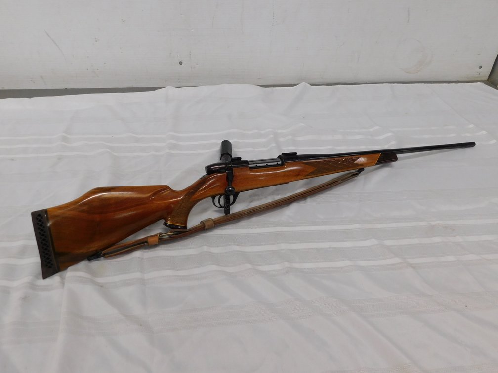 Image for Absolute Online Auction #2194